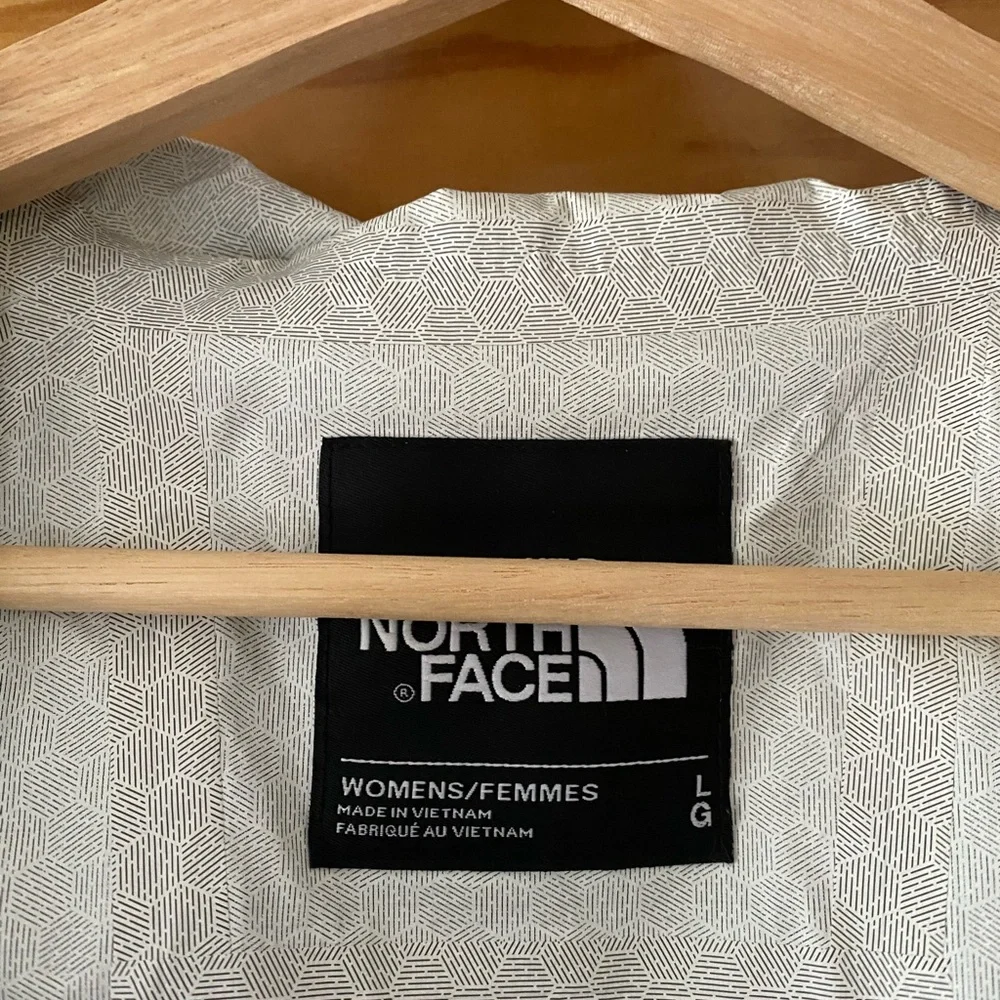 North Face Women's Jacket L - Picture 4 of 8